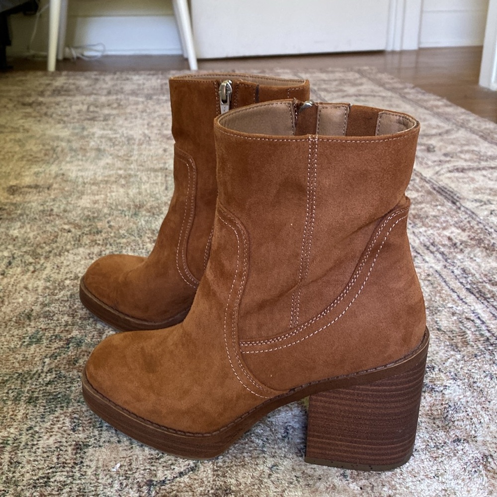 BOOTIES - Picture 3 of 6